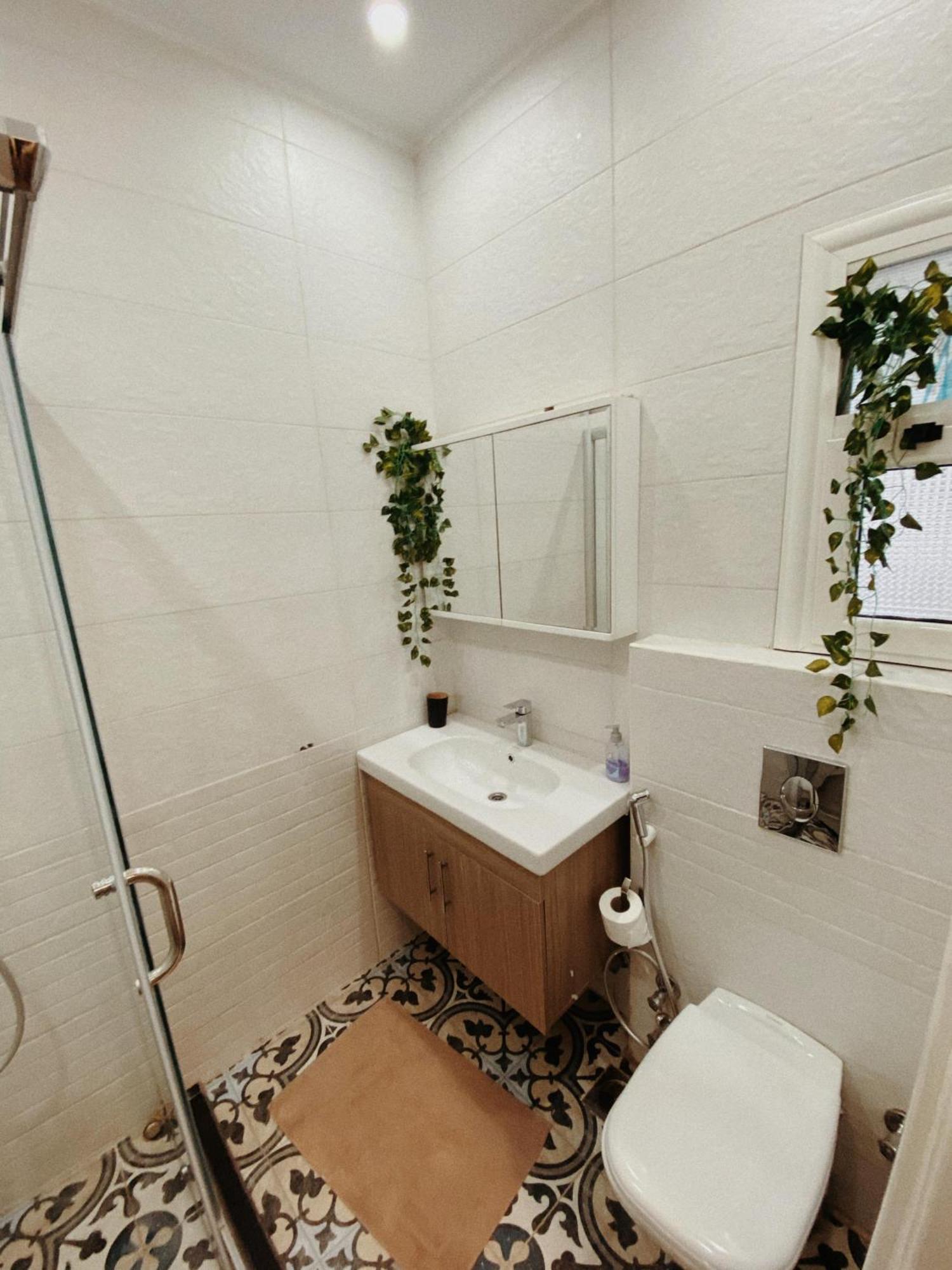 Apartment Auc Area *