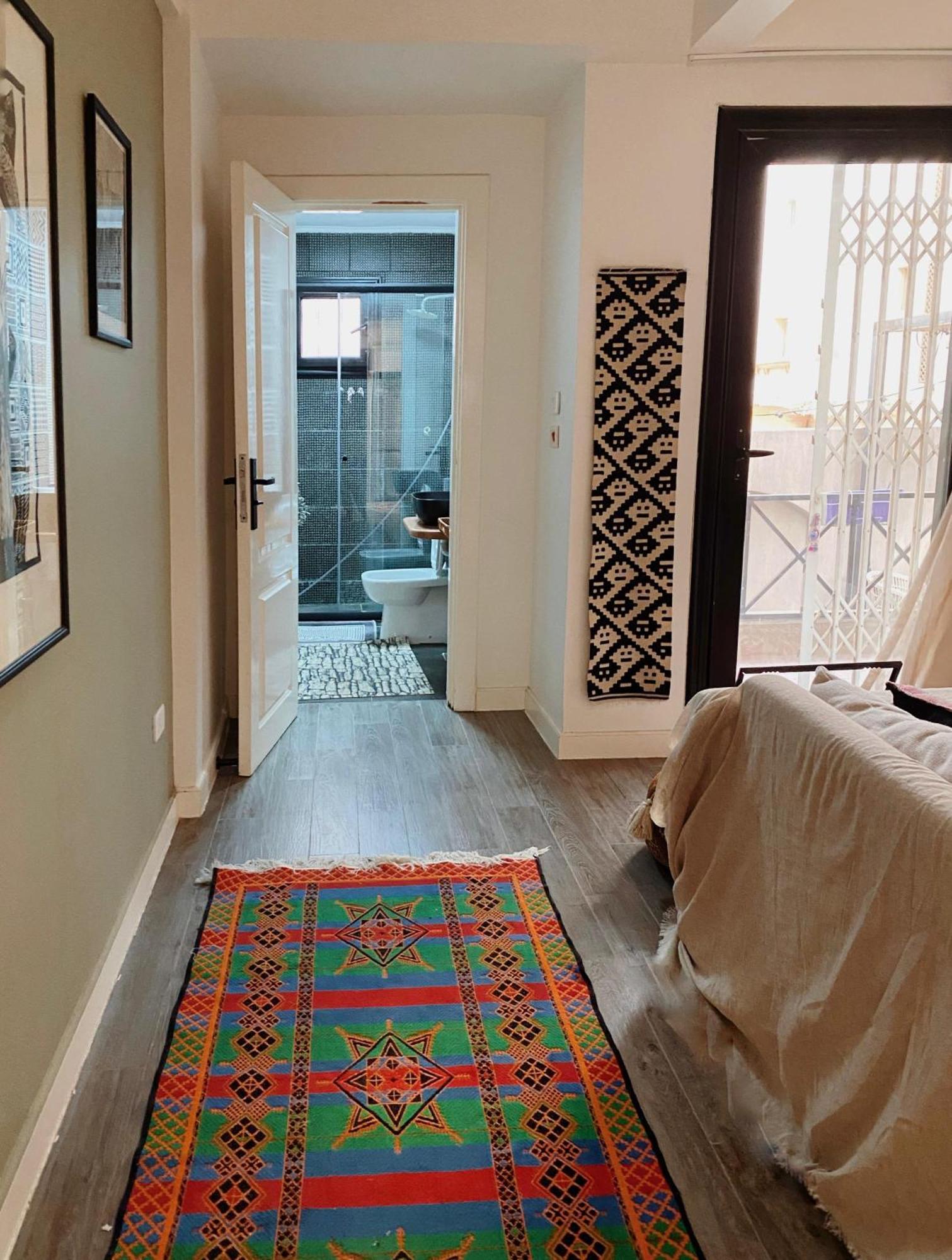 Apartment Auc Area